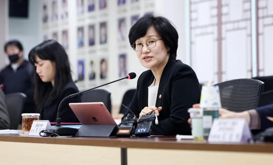 Korea Menyemak Semula Dasar Antipemerdagangan bagi Melindungi Pekerja Asing yang Rentan