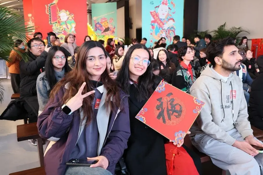 China Muncul sebagai Kuasa Pendidikan Global dengan 380,000 Pelajar Antarabangsa