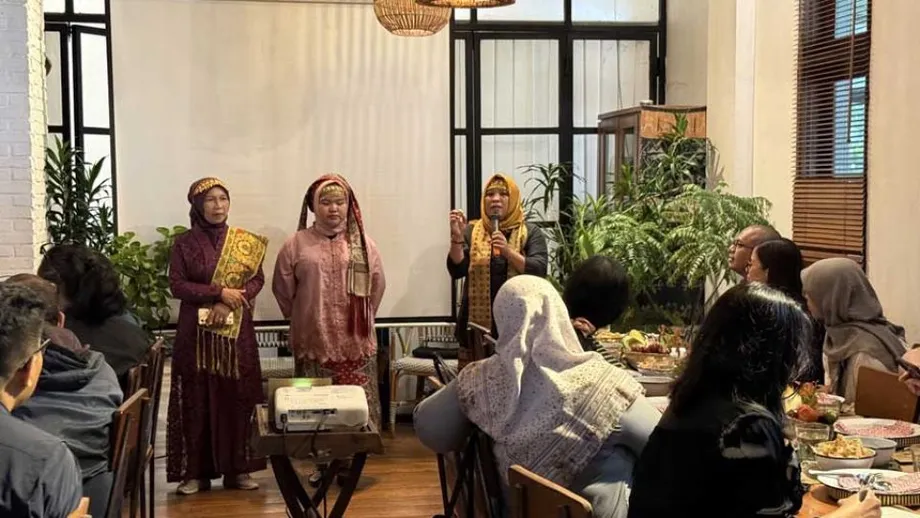 Indonesian Women Turn Forest Foods Into New Livelihoods and a Case for Forest Stewardship