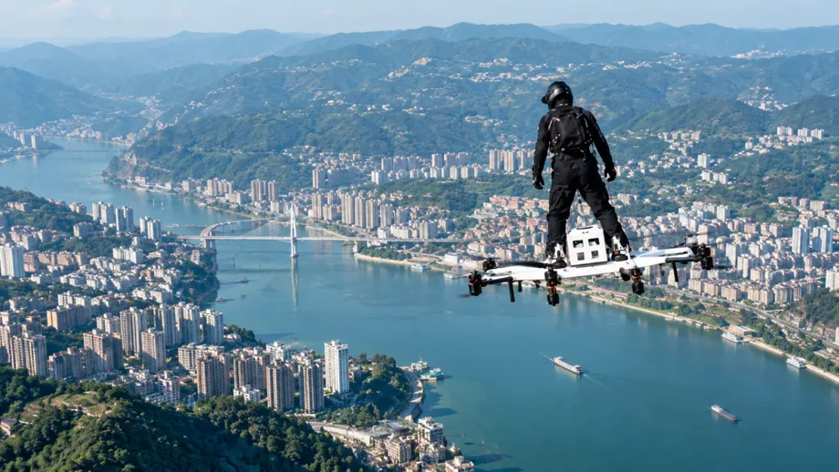 Chinese Inventor's Flying Skateboard Lifts Off After Jet Engine Fire Forces Redesign